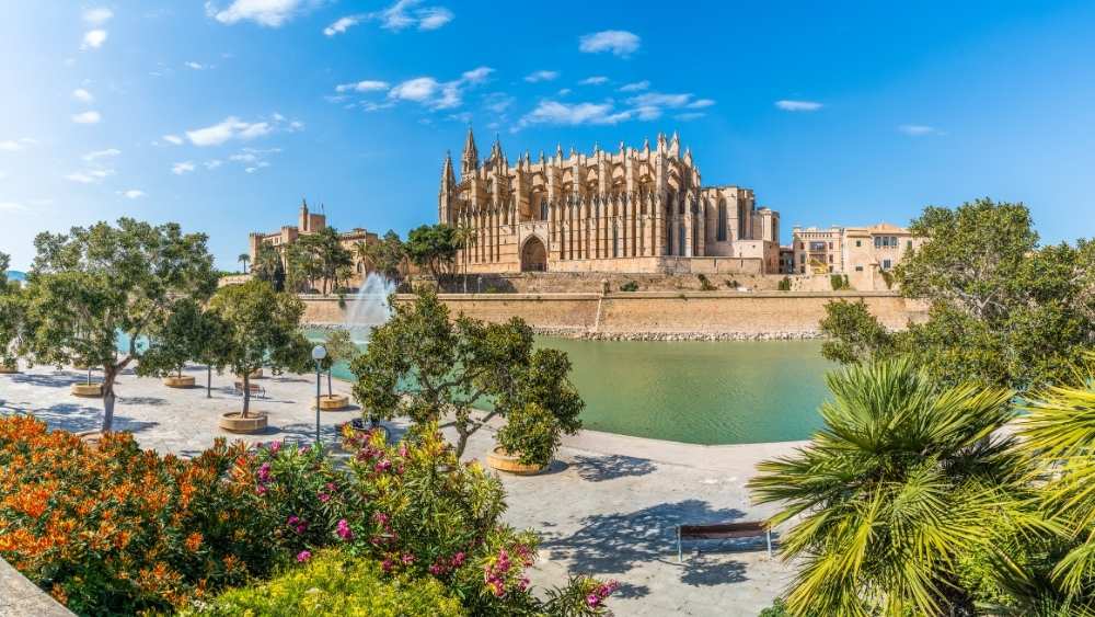 EU-ES-ISLAS BALEARES-Cultura